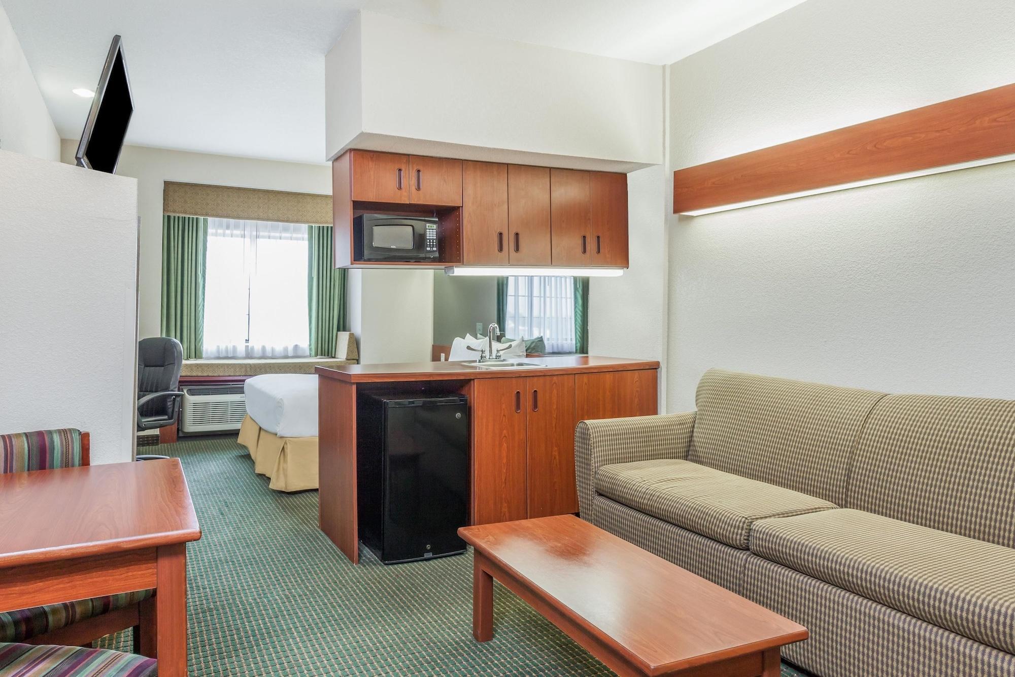 Days Inn By Wyndham Near Kansas Speedway Kansas City Luaran gambar