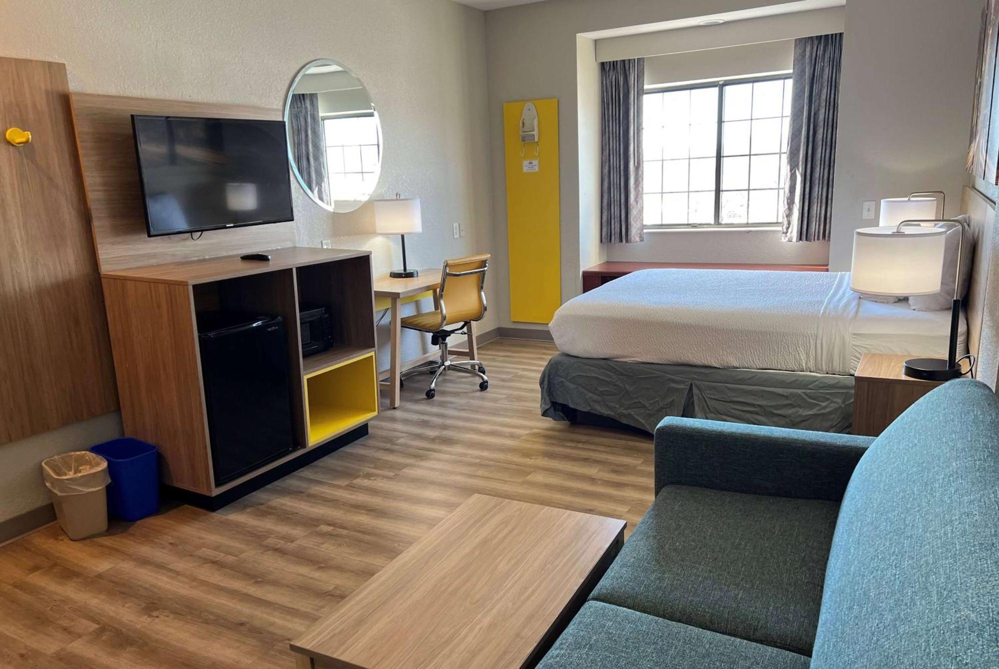 Days Inn By Wyndham Near Kansas Speedway Kansas City Luaran gambar