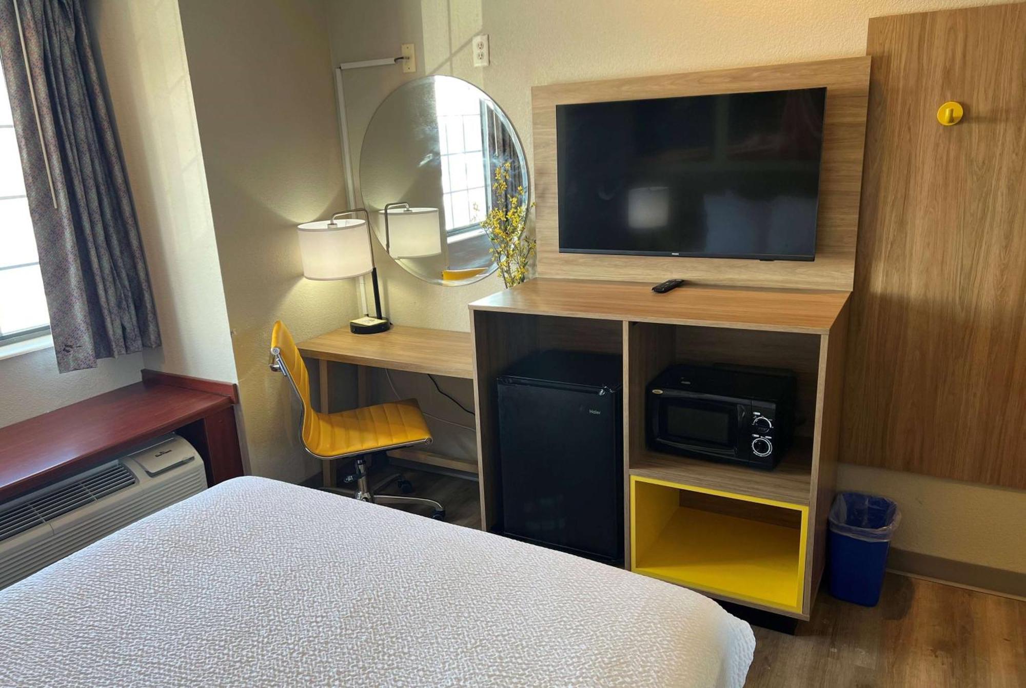 Days Inn By Wyndham Near Kansas Speedway Kansas City Luaran gambar